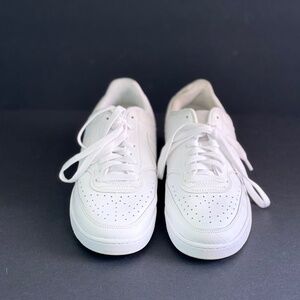 Classic Princess Reeboks 7.5